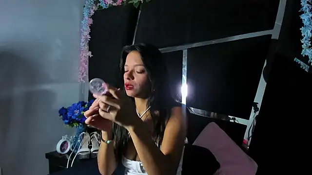 MaddyHudson online show from 01/12/26, 09:52