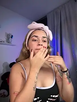 JoselinFlower  online show from 11/30/25, 02:01