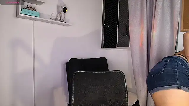 JoselinFlower  online show from 10/16/25, 01:36