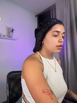 JoselinFlower  online show from 12/19/25, 01:31