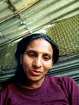 Snapshot of Baby__Shreya chatting on 12/23/25, 08:57 Baby Shreya online show from 12/23/25, 08:57