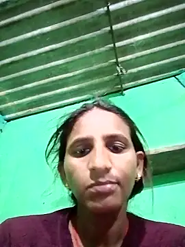 Snapshot of Baby__Shreya chatting on 10/26/25, 10:43 Baby  Shreya online show from 10/26/25, 10:43