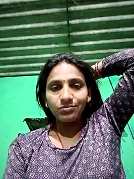 Baby  Shreya online show from 12/17/25, 09:09