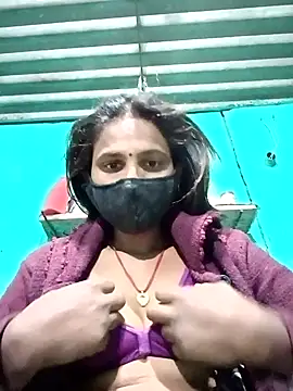 Snapshot of Baby__Shreya chatting on 02/13/25, 11:15 Baby  Shreya online show from 02/13/25, 11:15