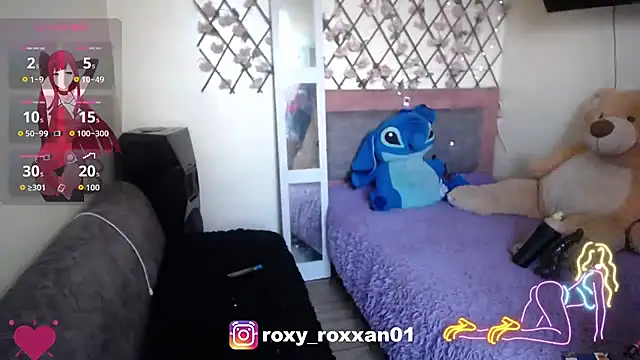 Snapshot of roxy_roxxan chatting on 05/06/26, 02:32 roxy roxxan online show from 05/06/26, 02:32