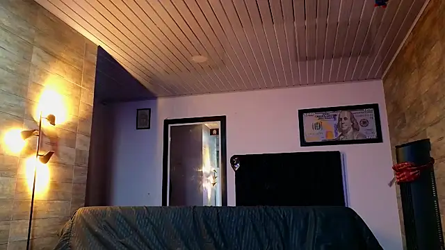 AsmodeoCox online show from 10/31/25, 08:22