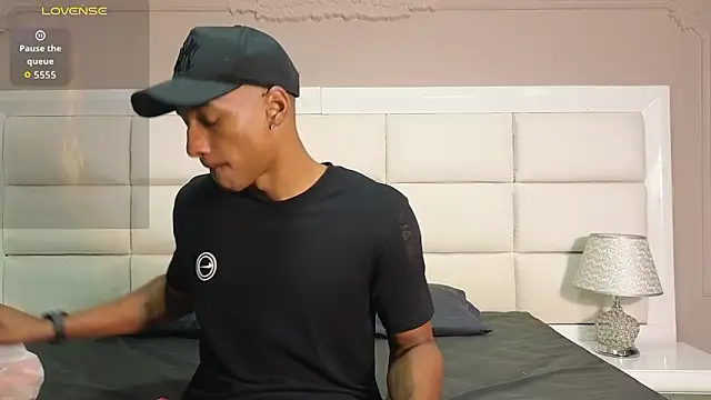 Malkongarcia online show from 02/12/26, 09:03