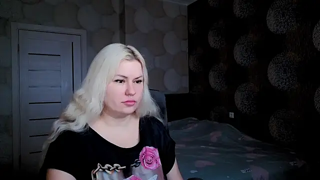Snapshot of natusik chatting on 03/12/25, 04:41 natusik online show from 03/12/25, 04:41