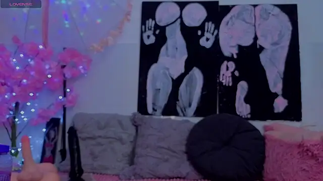 KilyetVera3x online show from 02/13/26, 04:56