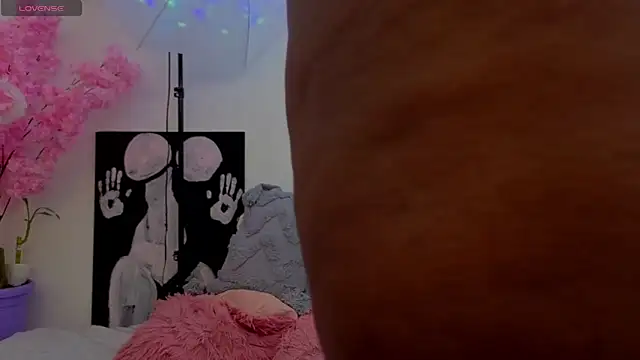 KilyetVera3x online show from 11/25/25, 04:57