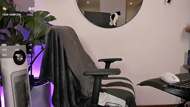 Snapshot of ariana_fitl_ chatting on 01/30/25, 06:03 ariana fitl online show from 01/30/25, 06:03