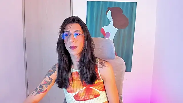 Snapshot of sofiaa_grey_ chatting on 03/19/26, 02:39 sofiaa grey online show from 03/19/26, 02:39