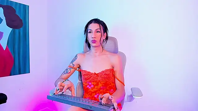 Snapshot of sofiaa_grey_ chatting on 06/15/26, 02:39 sofiaa grey online show from 06/15/26, 02:39