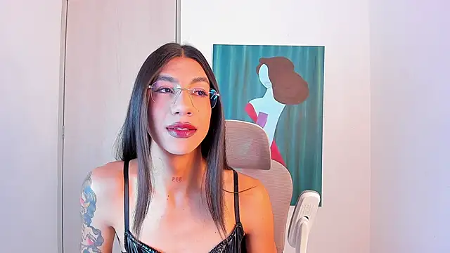 Snapshot of sofiaa_grey_ chatting on 02/04/26, 02:56 sofiaa grey online show from 02/04/26, 02:56