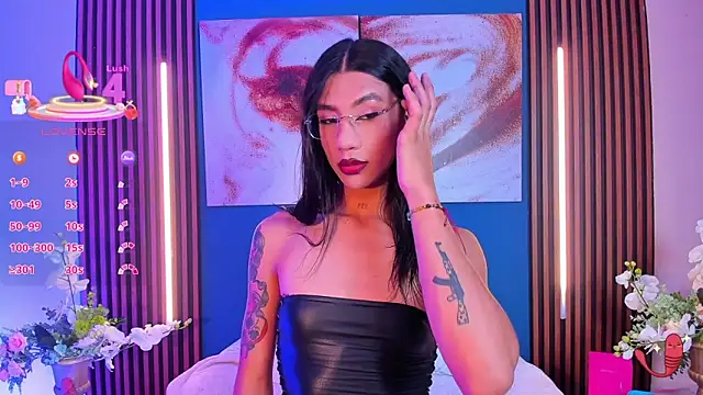 sofiaa grey  online show from 09/29/25, 01:50