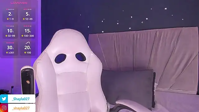 Snapshot of Shayla27 chatting on 02/25/26, 01:11 Shayla27 online show from 02/25/26, 01:11