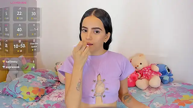 emilyclay 1 online show from 09/28/25, 11:12