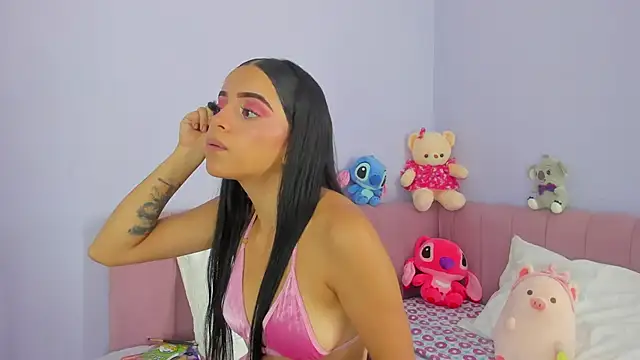 emilyclay 1 online show from 12/02/24, 05:43