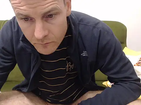 geree84 online show from 12/22/25, 03:56