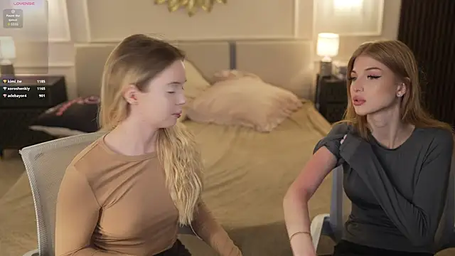 Snapshot of Cassy-Celestial_ chatting on 10/13/25, 06:59 Cassy-Celestial online show from 10/13/25, 06:59