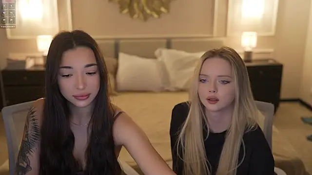 Snapshot of Cassy-Celestial_ chatting on 11/22/25, 08:24 Cassy-Celestial online show from 11/22/25, 08:24