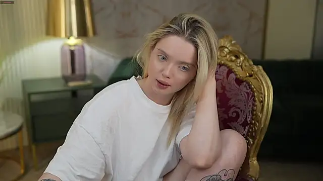 Snapshot of Cassy-Celestial_ chatting on 03/22/25, 12:06 Cassy-Celestial online show from 03/22/25, 12:06