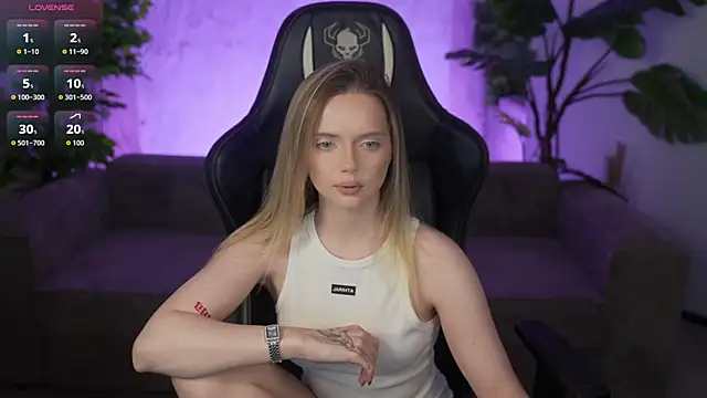 Cassy-Celestial  online show from 04/05/26, 07:26