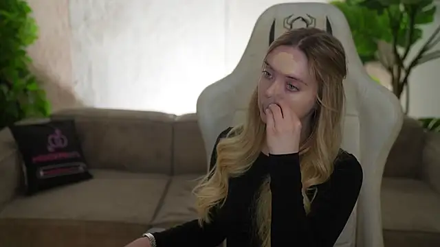 Cassy-Celestial  online show from 01/11/26, 08:43