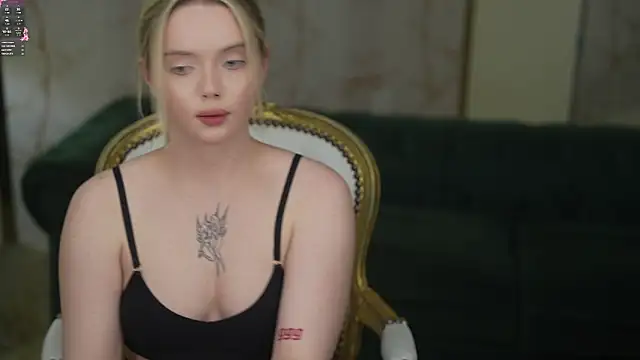 Snapshot of Cassy-Celestial_ chatting on 03/07/25, 06:24 Cassy-Celestial online show from 03/07/25, 06:24