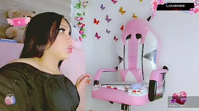 amaranta1411- online show from 03/22/25, 04:58