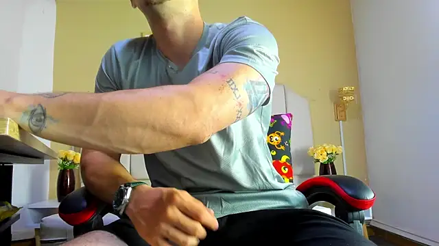 juan prior online show from 12/18/25, 01:37