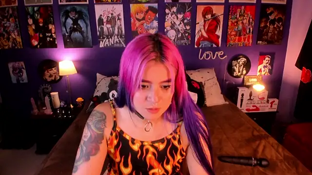 anne cross online show from 11/08/25, 03:43