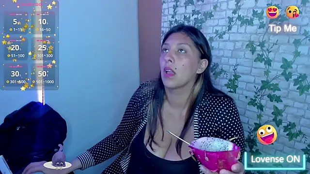 MIABOOBS   online show from 11/28/25, 04:45