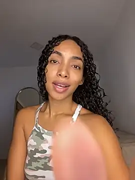 Snapshot of nicoleebony1 chatting on 11/13/25, 08:24 nicoleebony1 online show from 11/13/25, 08:24