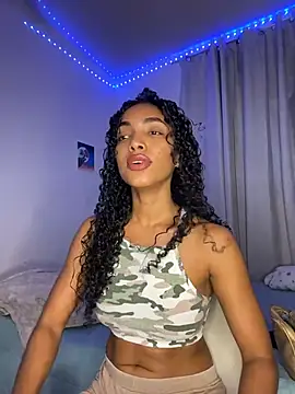Snapshot of nicoleebony1 chatting on 10/18/25, 07:16 nicoleebony1 online show from 10/18/25, 07:16