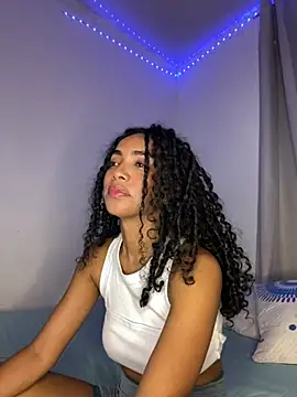 Snapshot of nicoleebony1 chatting on 03/14/25, 06:29 nicoleebony1 online show from 03/14/25, 06:29