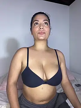 Snapshot of DashaStar chatting on 03/19/25, 03:09 DashaStar online show from 03/19/25, 03:09