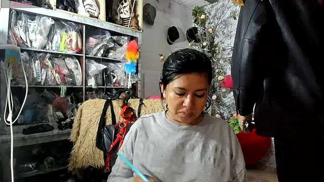 Snapshot of Erlinda-engel chatting on 05/13/26, 11:50 Erlinda-engel online show from 05/13/26, 11:50