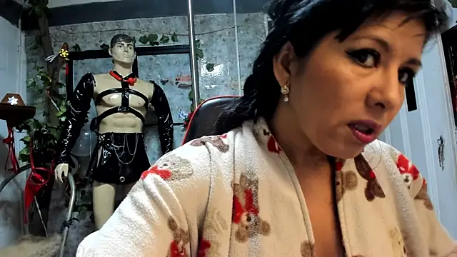 Snapshot of Erlinda-engel chatting on 03/22/25, 12:46 Erlinda-engel online show from 03/22/25, 12:46