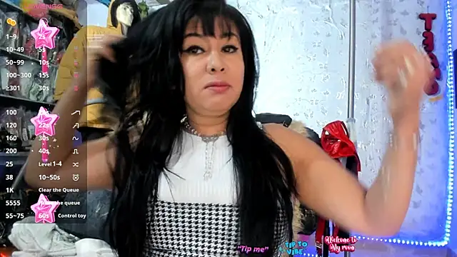 Snapshot of Erlinda-engel chatting on 12/18/25, 12:09 Erlinda-engel online show from 12/18/25, 12:09