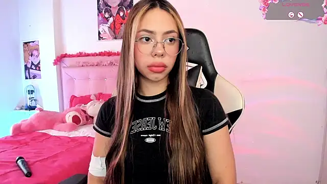 little jade online show from 12/04/25, 05:01