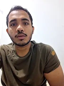 Snapshot of alesssterling chatting on 11/14/25, 08:18 alesssterling online show from 11/14/25, 08:18