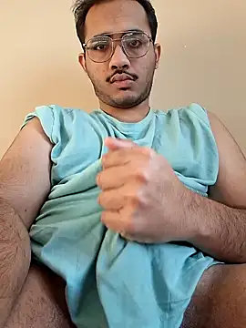 Snapshot of alesssterling chatting on 02/21/25, 01:11 alesssterling online show from 02/21/25, 01:11