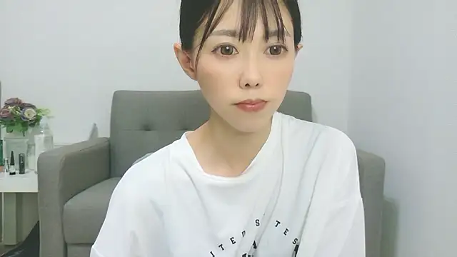 Snapshot of --mami-- chatting on 07/18/26, 01:52 --mami-- online show from 07/18/26, 01:52