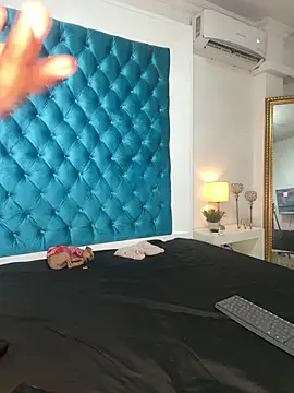 Snapshot of Lillie_Burges chatting on 02/11/26, 12:27 Lillie Burges online show from 02/11/26, 12:27