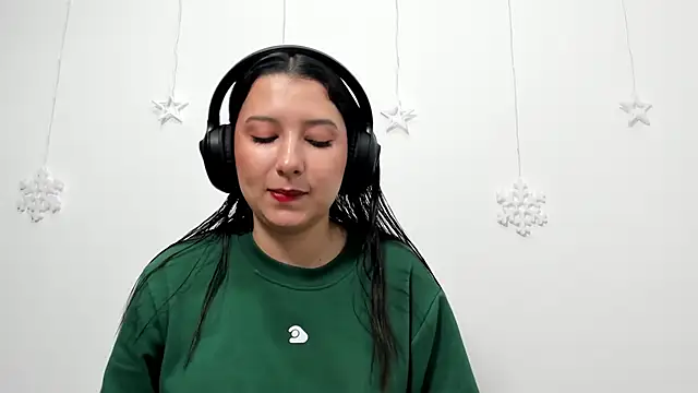 Snapshot of cami-01 chatting on 12/21/25, 02:30 cami-01 online show from 12/21/25, 02:30