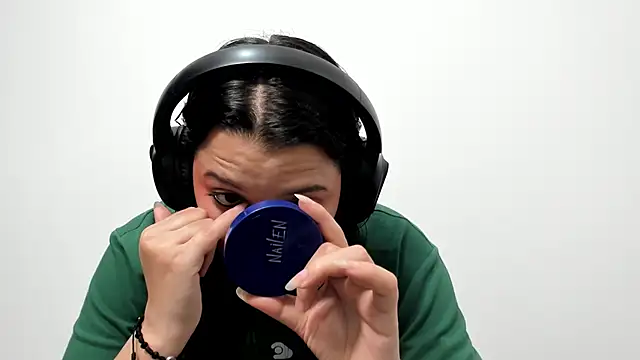 cami-01 online show from 12/04/25, 09:03