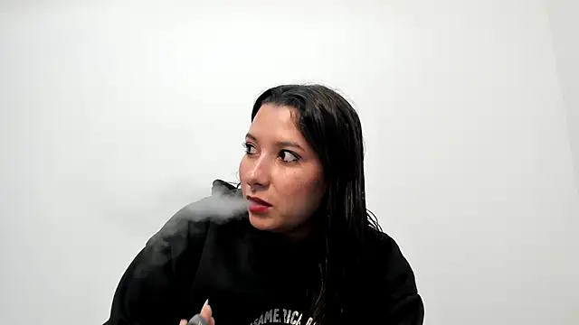 cami-01 online show from 11/24/25, 02:39