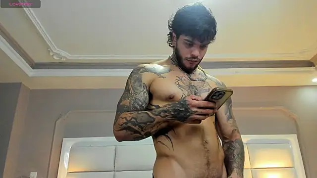 Snapshot of ray_coopers chatting on 11/12/25, 01:43 ray coopers online show from 11/12/25, 01:43