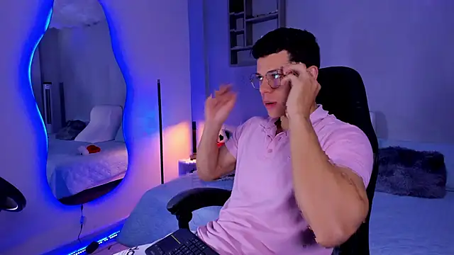 MarcoSullivan online show from 12/17/25, 01:38